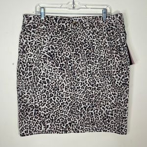 Jen 7 Leopard Pencil Skirt